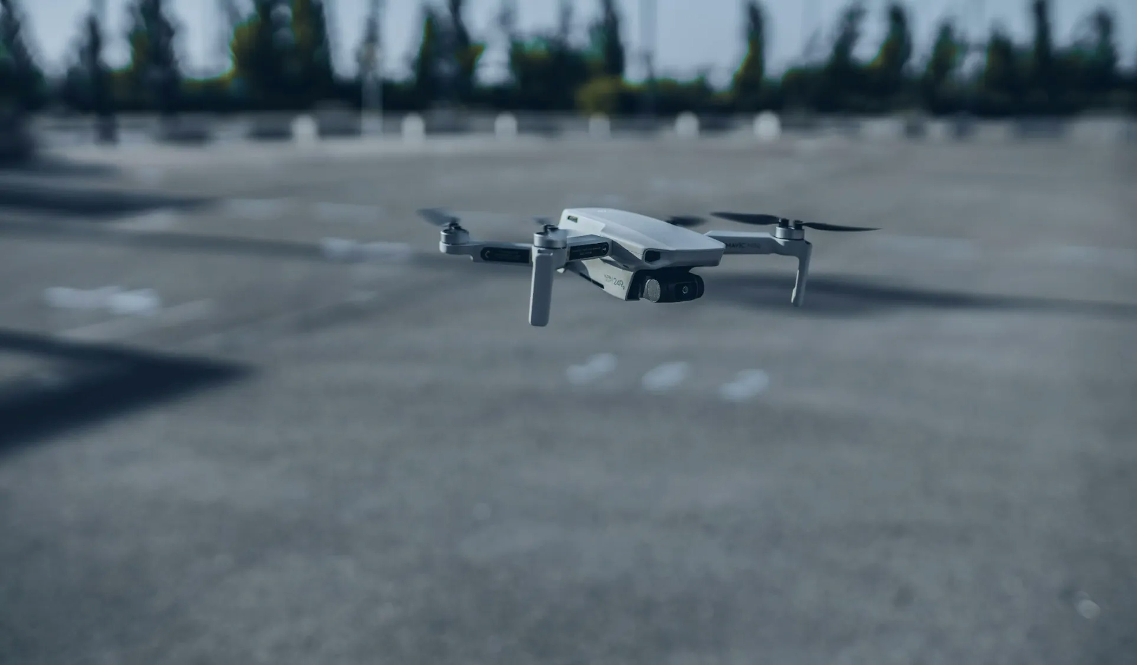 Pozwolenie na latanie dronem – co warto wiedzieć?